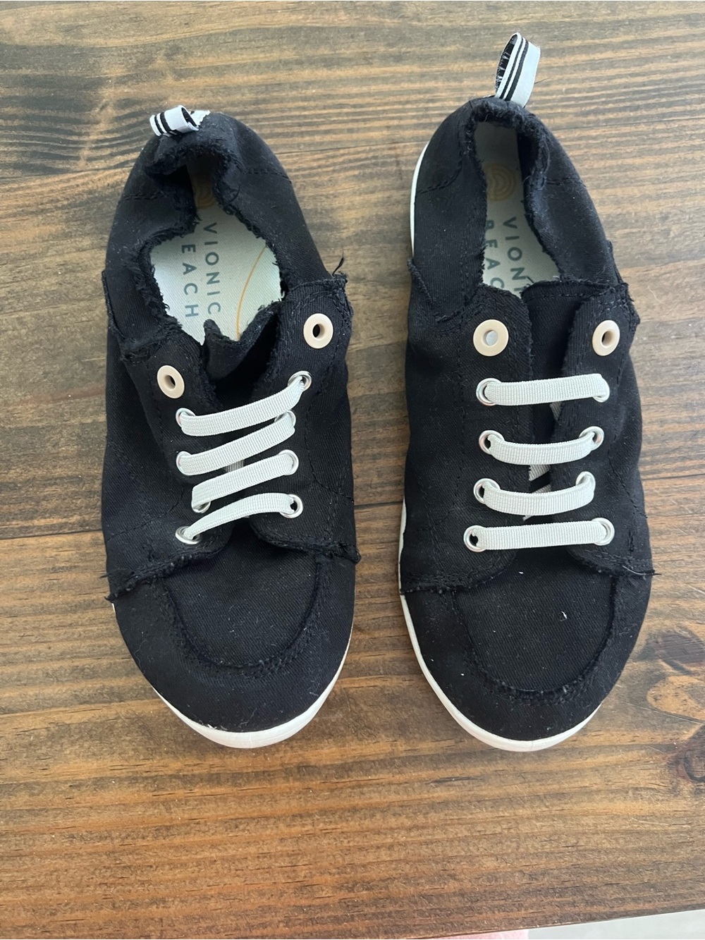 Vionic Black Canvas Sneakers with White Laces